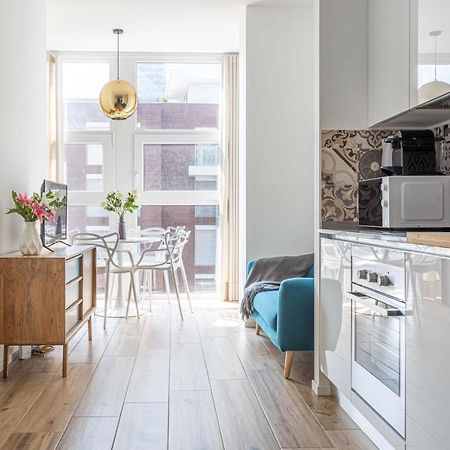 מילאנו Sunlit 1 Bedroom Apt Via Pirelli מראה חיצוני תמונה