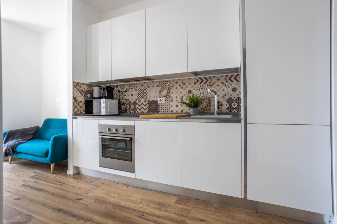 מילאנו Sunlit 1 Bedroom Apt Via Pirelli מראה חיצוני תמונה