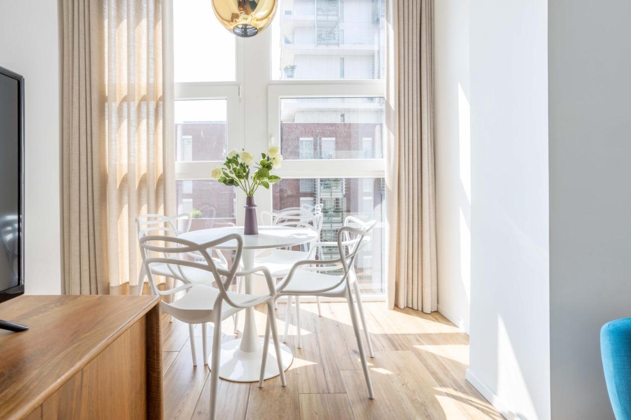 מילאנו Sunlit 1 Bedroom Apt Via Pirelli מראה חיצוני תמונה